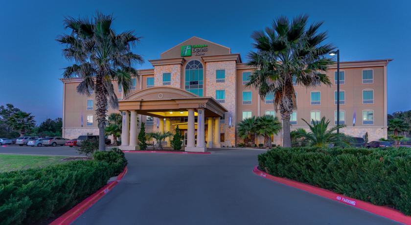 Отель Holiday Inn Express Hotel & Suites HUNTSVILLE
