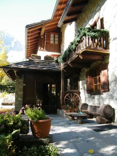 Отель Hotel Locanda Belvedere