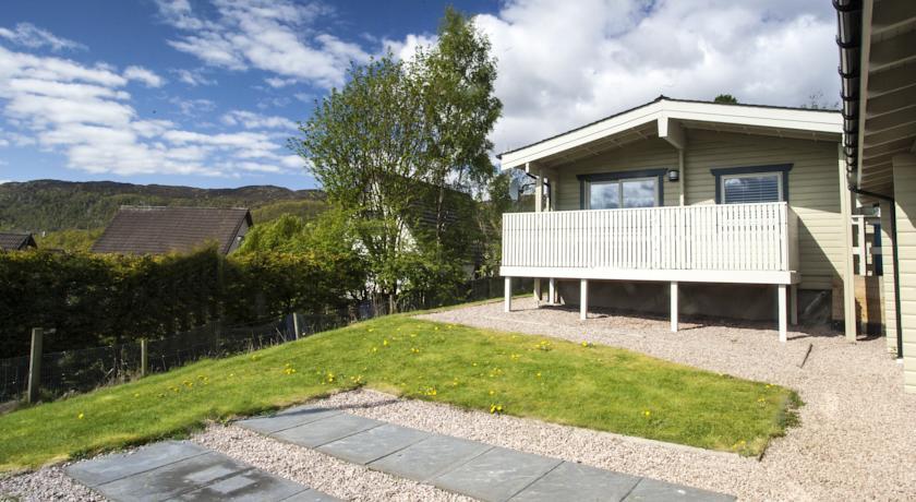 Отель Aviemore Lodges
