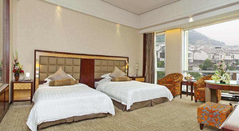 Отель Ramada Plaza Taian