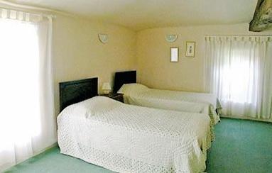 Апартаменты Holiday home Cherves-Chatelars 50