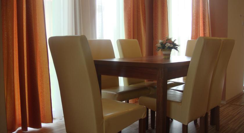 Апартаменты Malomkert Apartments