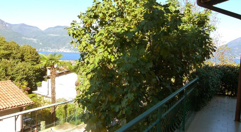 Апартаменты Holiday home Germignaga Varese