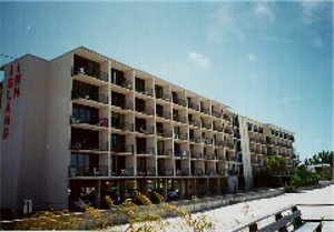 Отель Island Inn Beach Resort