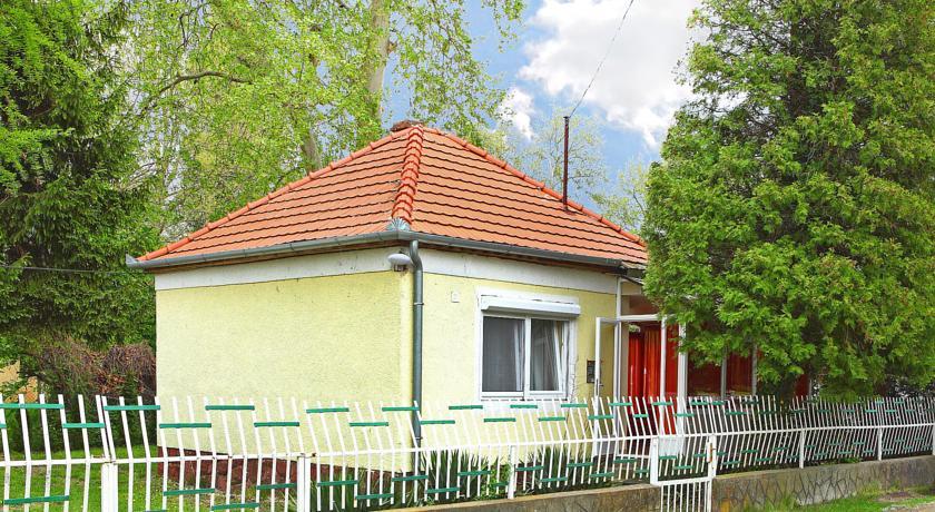 Villa Balatonfenyves 4