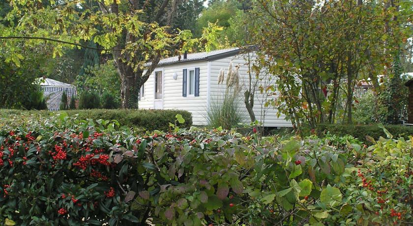 Отель Parc du Bois Joli