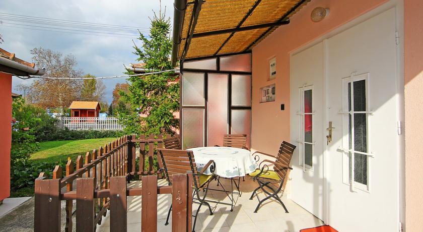 Villa Balatonfenyves 1