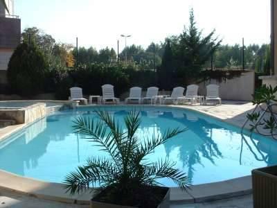 Отель Comfort Hotel Romans