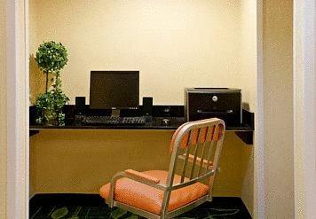 Отель Fairfield Inn Plymouth Middleboro