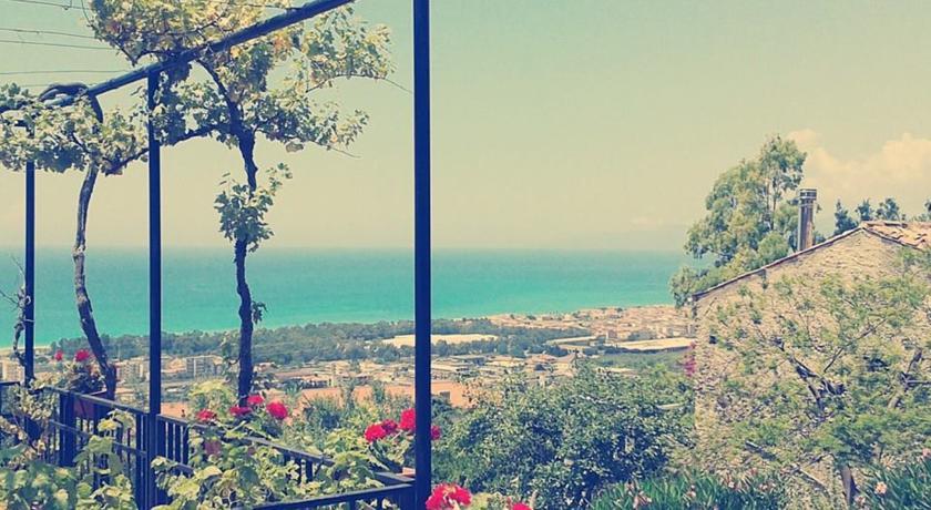 Отель Hotel Pian delle Vigne