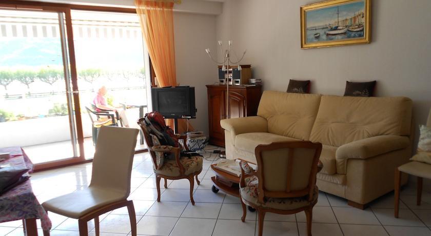 Апартаменты Appartement Esplanade du Lac