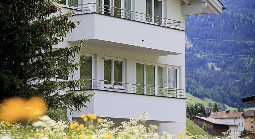 Alpina Appartements