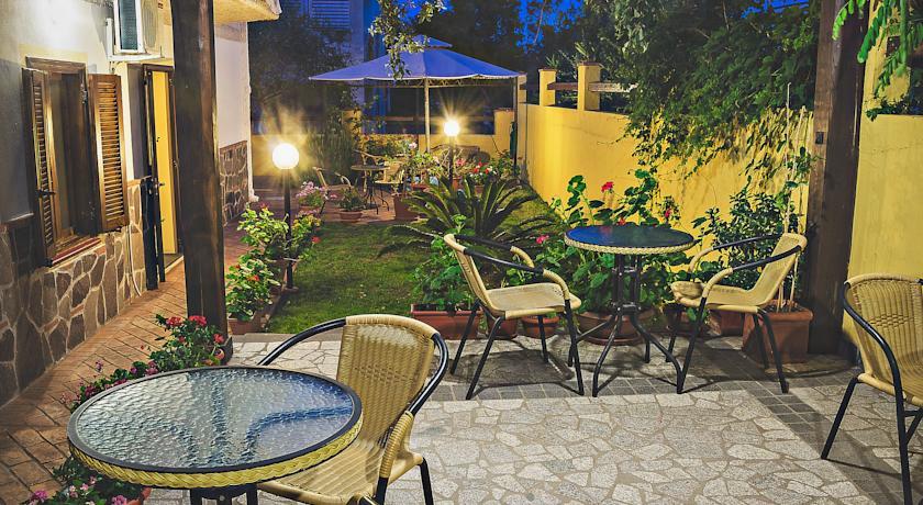 Мини-отель Bed and Breakfast ICHNOS