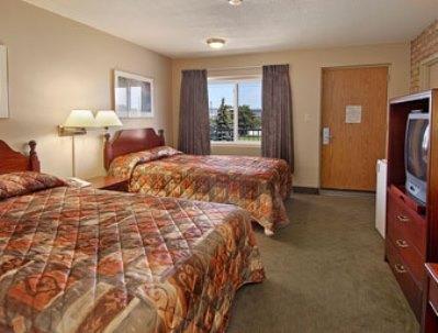 Отель Super 8 Guelph