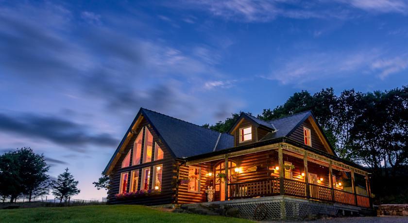 Eaglewood Lodge