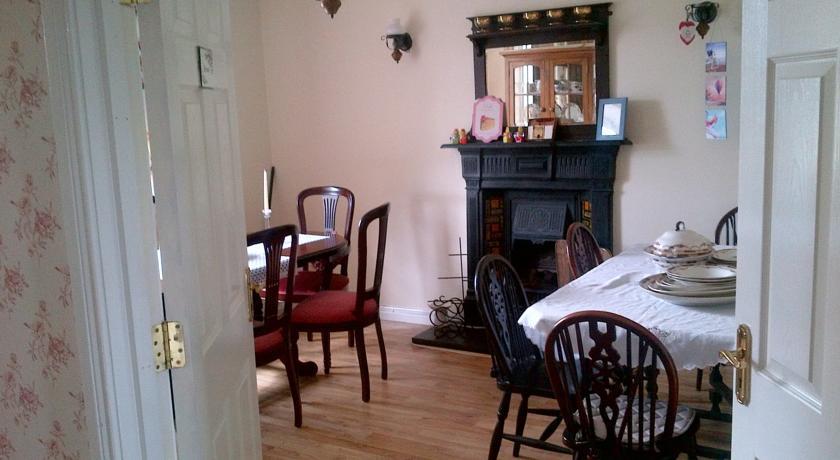 Мини-отель Bayview Bed and Breakfast Warrenpoint