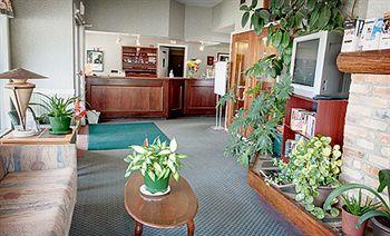 Отель Sandman Inn Mcbride