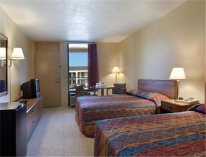 Отель Travelodge Newnan