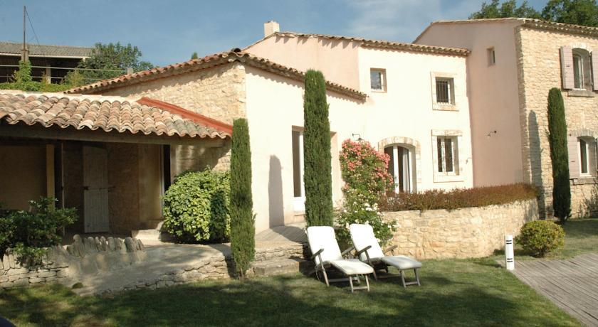 Апартаменты Le Hameau de Goult