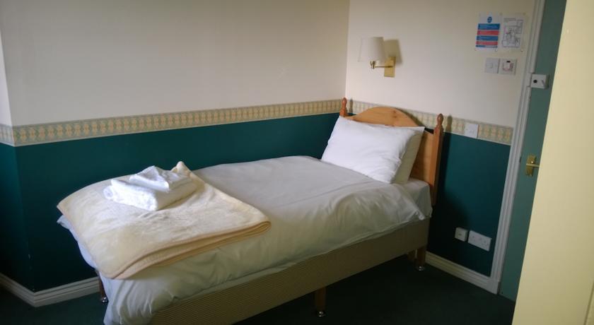 Отель Richmond Arms Hotel