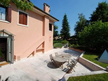 Апартаменты Villa dei Glicini