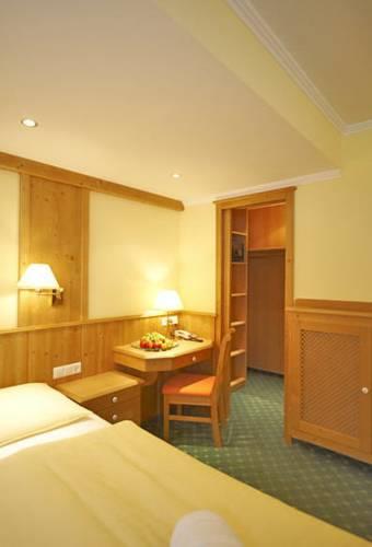 Отель Hotel Martin
