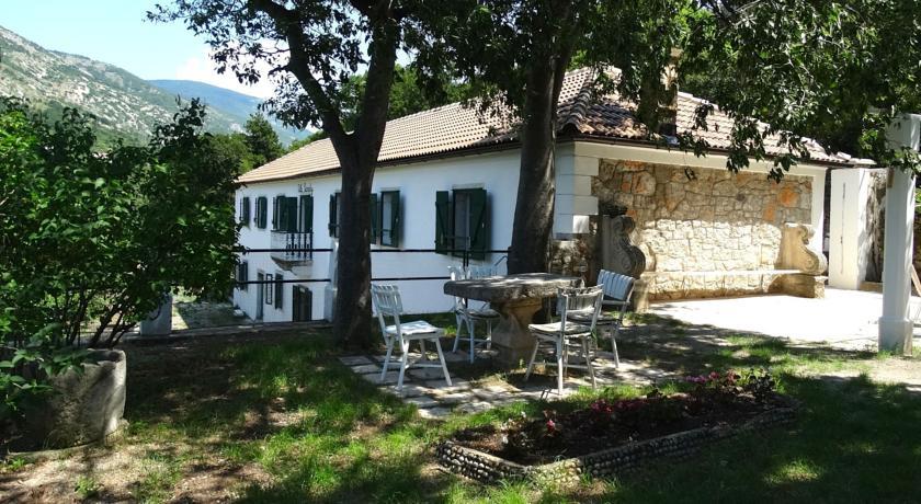 Апартаменты Apartments Podnehaj