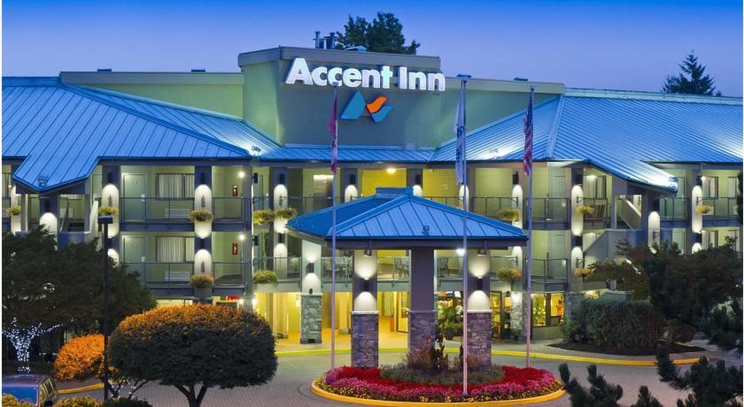 Отель Accent Inns Vancouver Airport