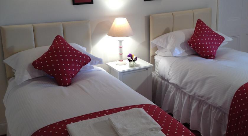 Мини-отель Gowanbrae Bed & Breakfast