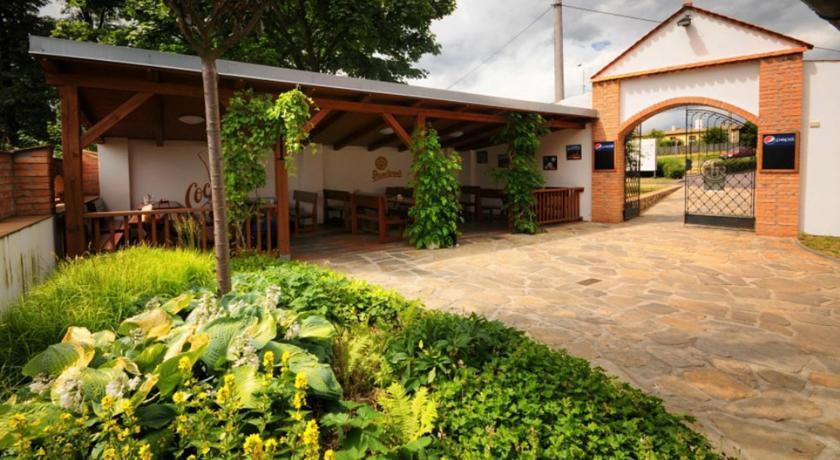 Отель Hotel Restaurant Na Statku
