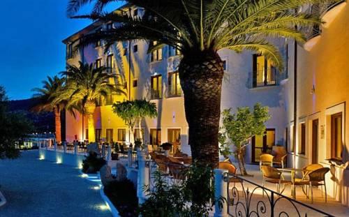Отель Hotel Brancamaria