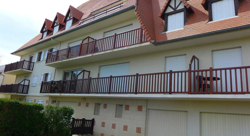 Апартаменты Apartment Cabour