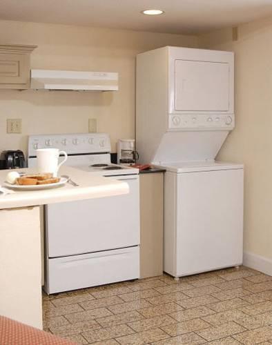 Отель Cumberland Inn & Suites