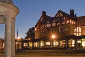 Отель Britannia Royal Court Hotel