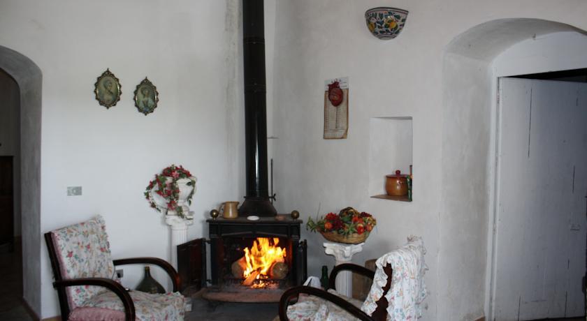 Вилла Antica masseria fortificata