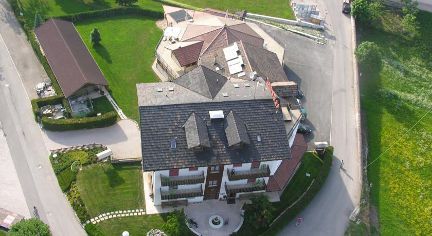 Отель Albergo Asson