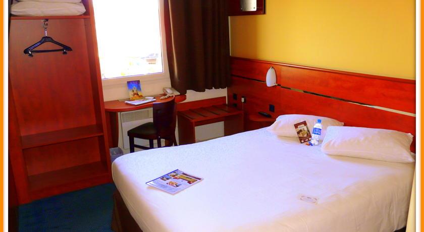 Отель Brit Hotel Prema