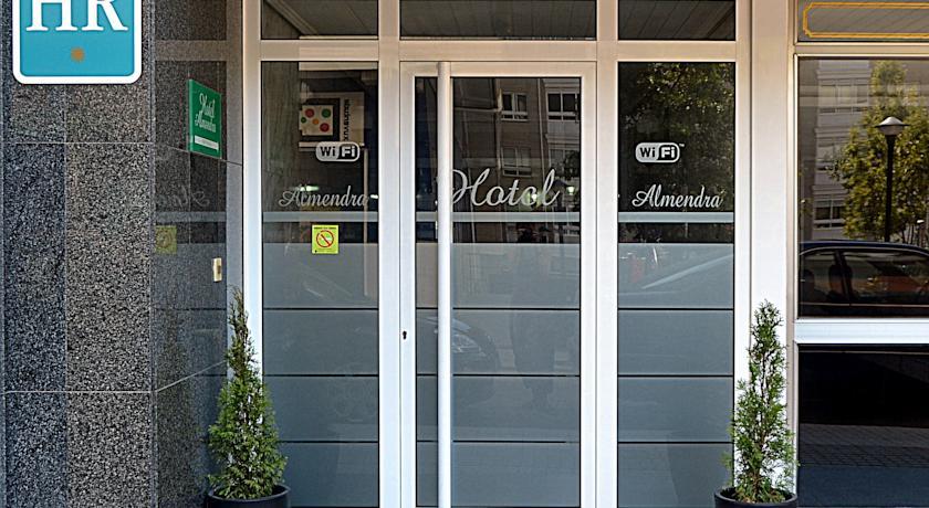 Отель Hotel Almendra