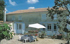 Апартаменты Holiday home Saint Medard de Rouill 47