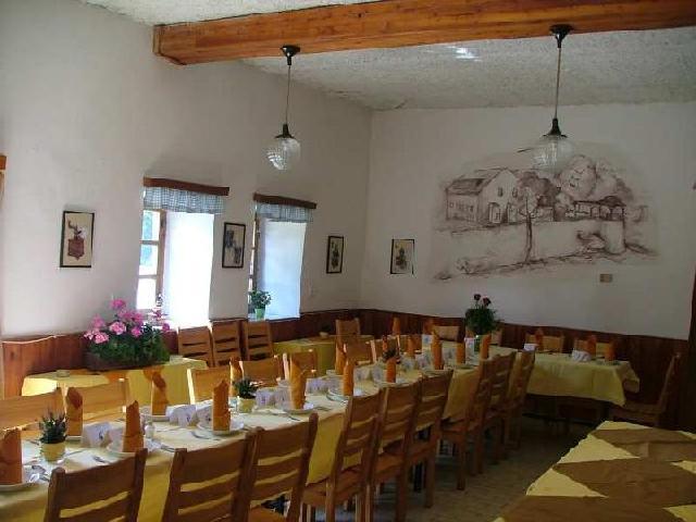 Отель Tvrz Holešice Orlická přehrada
