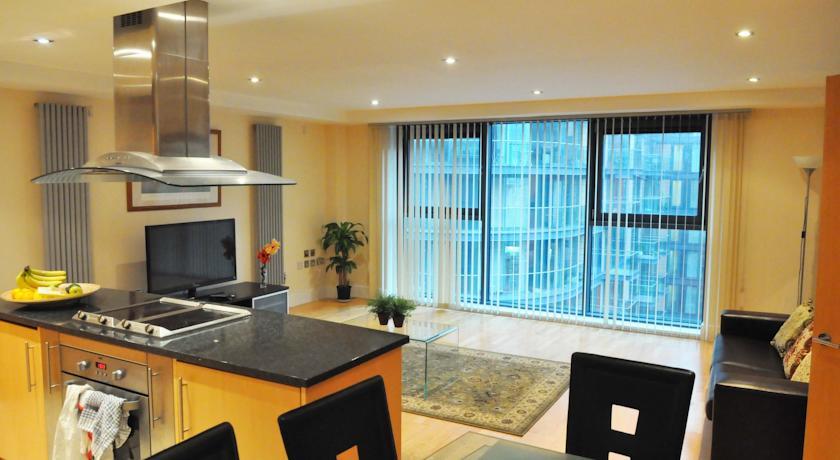41 Millharbour Apartment