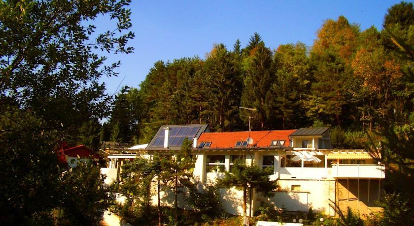Отель Roomantic Apartments