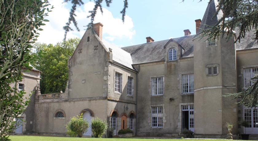 Апартаменты Gîtes de Groupe & Spa de la Loire