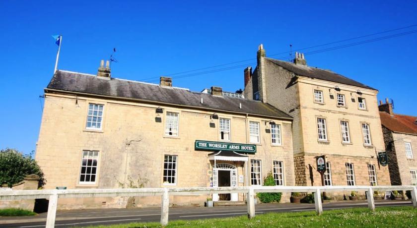 Отель Worsley Arms Hotel