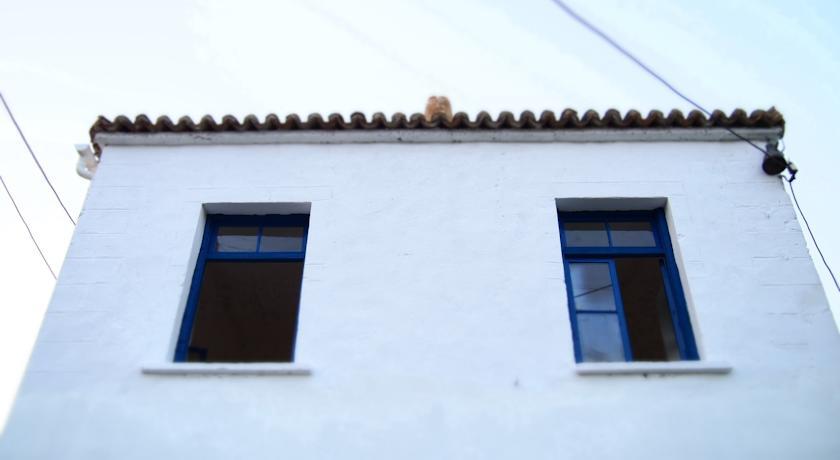 Хостел Himara Hostel