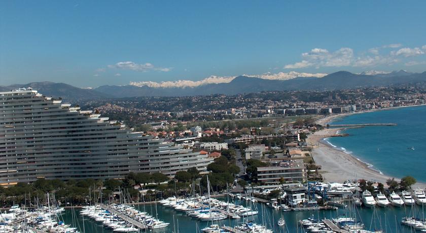 Апартаменты Côte D'Azur Apartments