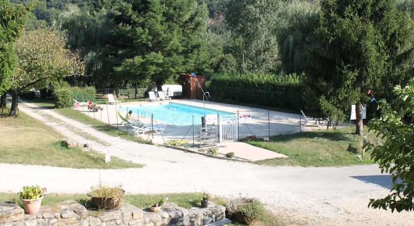 Апартаменты Camping L'auberge du Doux