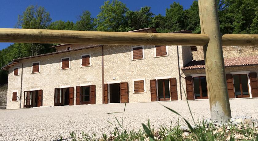 Отель Country House