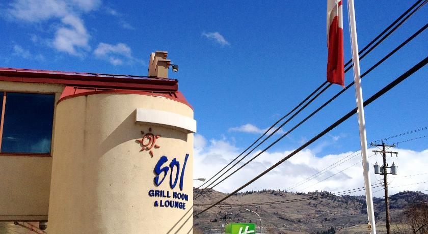 Отель Holiday Inn Hotel & Suites OSOYOOS