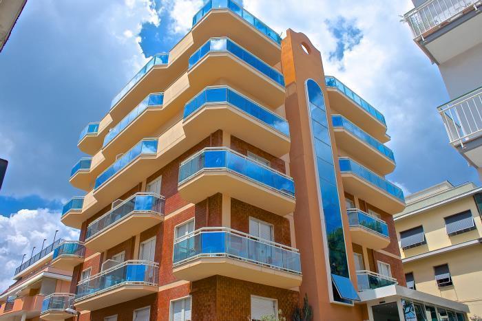 Отель Hotel Bolivar